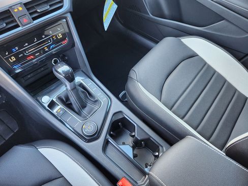 New 2026 Volkswagen Taos SEL image 14