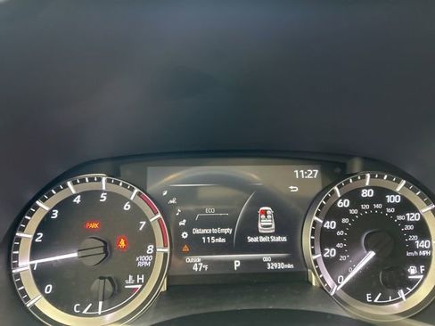 Used 2023 Toyota Highlander XSE image 11