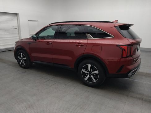 Used 2023 Kia Sorento S w/ Panoramic Sunroof Package FWD image 3