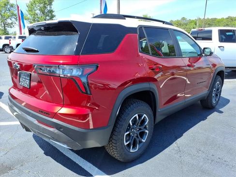 New 2026 Chevrolet Equinox ACTIV w/ Convenience Package III FWD image 3
