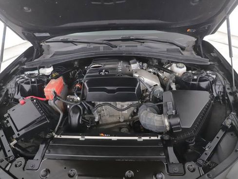 Used 2021 Chevrolet Camaro LT w/ Technology Package image 15