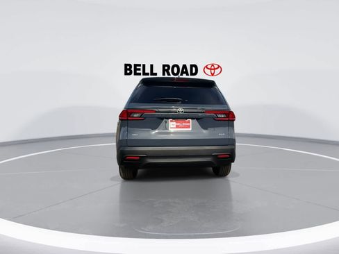 Used 2025 Toyota Grand Highlander XLE image 8