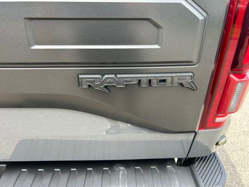 Used 2018 Ford F150 Raptor w/ Equipment Group 802A Luxury AWD/4WD image 15