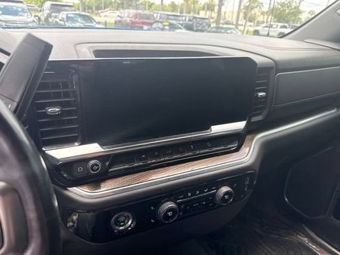 Used 2022 Chevrolet Silverado 1500 RST AWD/4WD image 8