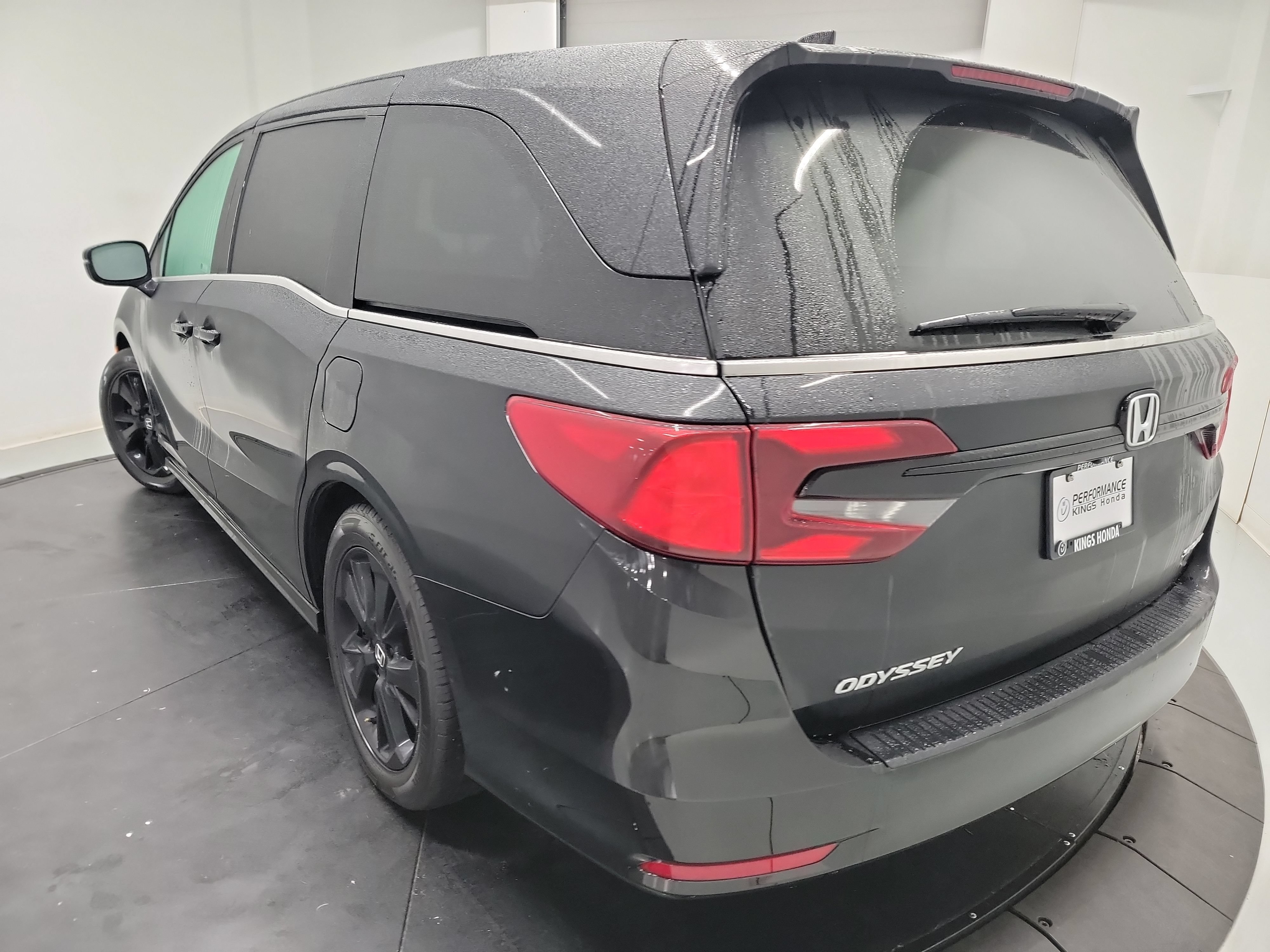 Certified 2024 Honda Odyssey Sport image 6