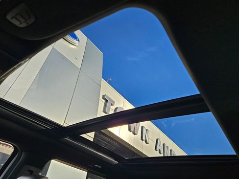 Used 2022 Ford F350 Platinum image 33