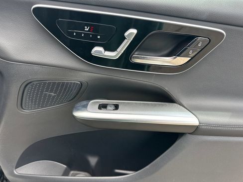 Certified 2026 Mercedes-Benz GLC 300 4MATIC image 19