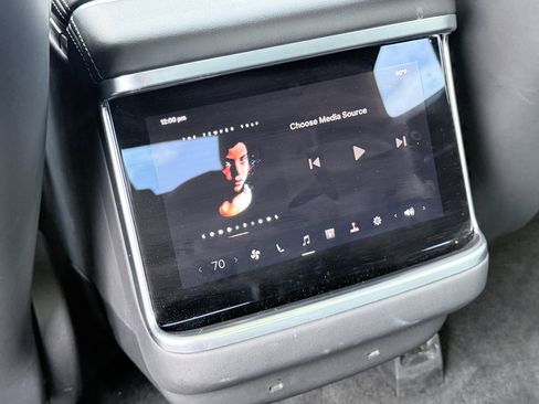Used 2022 Tesla Model S AWD/4WD image 50
