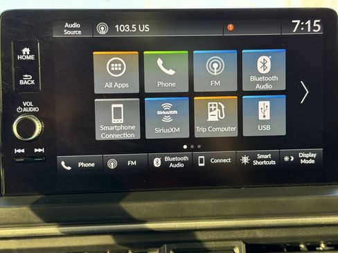 Used 2025 Honda Pilot EX-L image 21