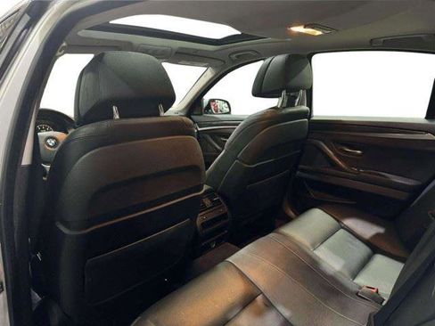 Used 2014 BMW 550i xDrive Sedan AWD/4WD image 33