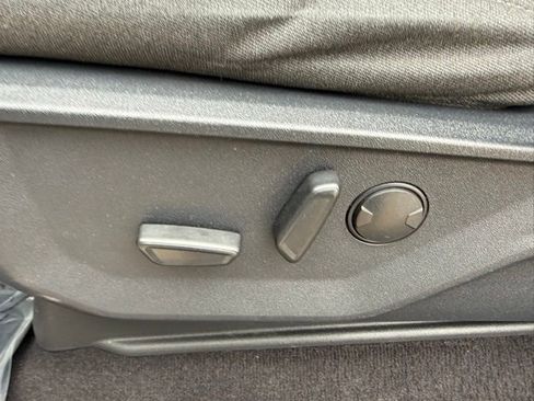 Certified 2022 Ford F150 XLT w/ Equipment Group 302A High image 34