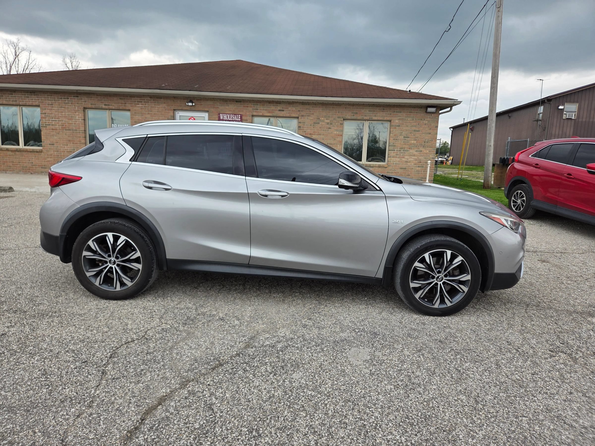 Used 2018 INFINITI QX30 AWD image 4
