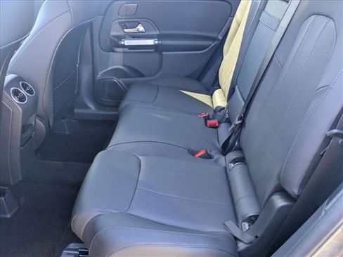 New 2026 Mercedes-Benz GLB 250 image 14