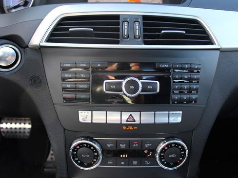 Used 2012 Mercedes-Benz C 300 4MATIC Sedan image 16