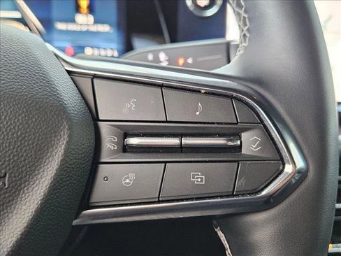 Used 2026 Chevrolet Traverse LT image 15