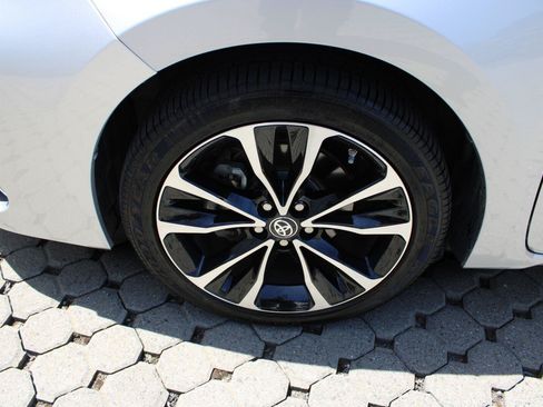 Used 2019 Toyota Corolla SE FWD image 12