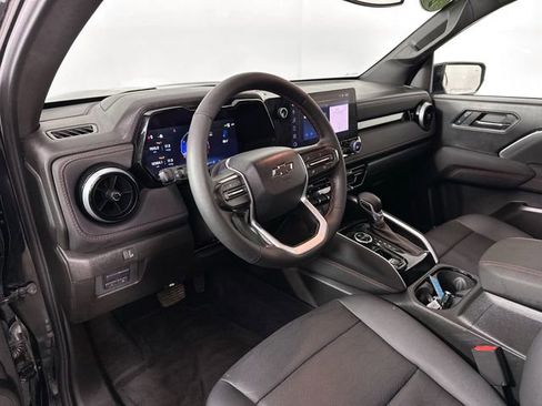 Used 2024 Chevrolet Colorado Z71 w/ Z71 Convenience Package 2 image 9