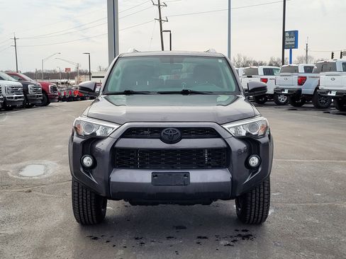 Used 2017 Toyota 4Runner SR5 image 9