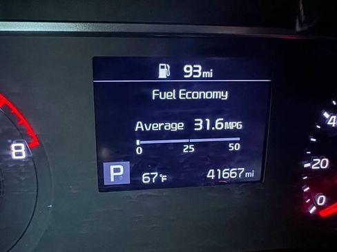 Used 2020 Kia Soul LX image 11