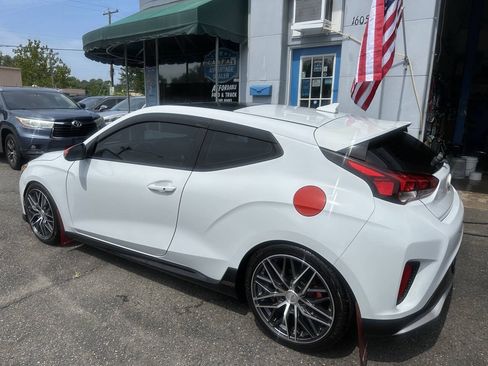 Used 2020 Hyundai Veloster Turbo FWD image 6