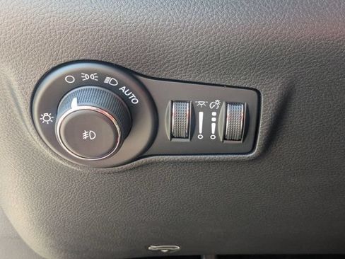 New 2026 Jeep Compass Latitude AWD/4WD image 16