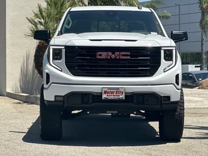 New 2025 GMC Sierra 1500 Elevation w/ Preferred Package