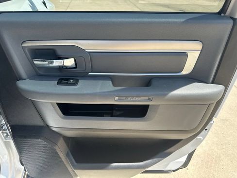 Used 2014 RAM 1500 Classic SLT w/ Remote Start & Security Group AWD/4WD image 22