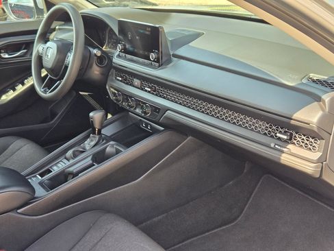 Used 2024 Honda Accord EX image 29