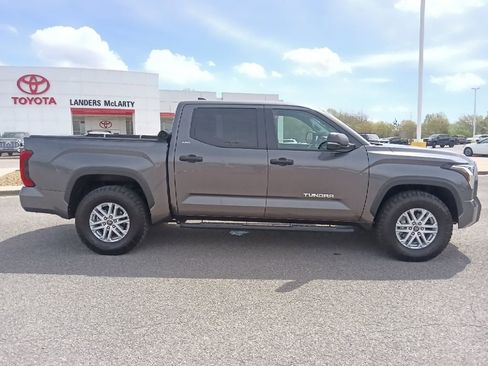 Used 2024 Toyota Tundra SR5 w/ SR5 Convenience Package image 4