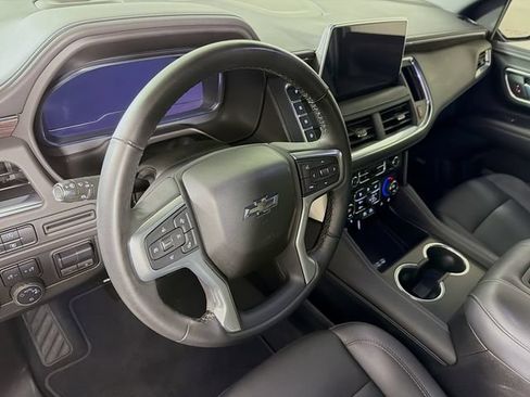 Used 2023 Chevrolet Tahoe Z71 w/ Z71 Off-Road Package AWD/4WD image 13