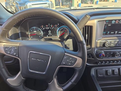Used 2017 GMC Sierra 1500 Denali w/ Denali Ultimate Package image 34