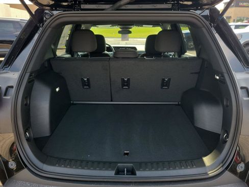 New 2027 GMC Terrain Elevation FWD image 8