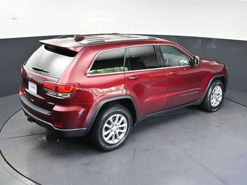 Used 2021 Jeep Grand Cherokee Laredo RWD image 31