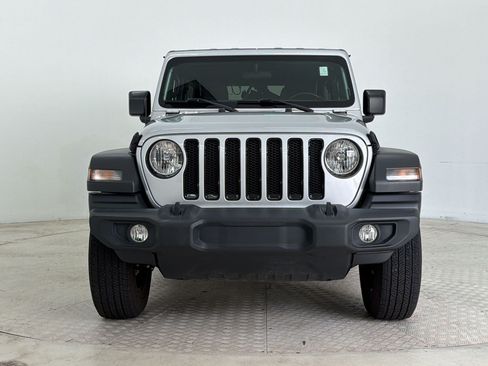 Used 2023 Jeep Wrangler Unlimited Sport AWD/4WD image 6
