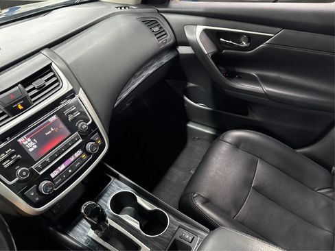 Used 2018 Nissan Altima 2.5 SL FWD image 25