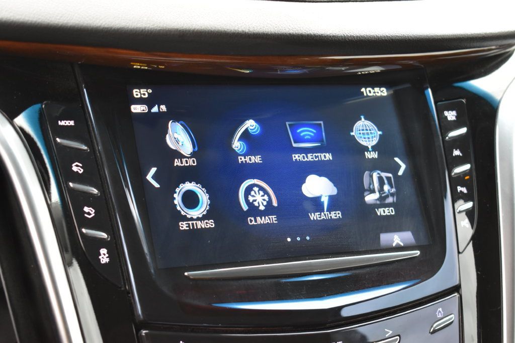Used 2019 Cadillac Escalade Premium Luxury AWD/4WD image 12