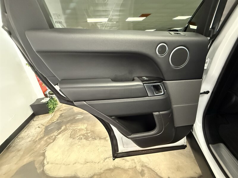 Used 2017 Land Rover Range Rover Sport HSE AWD/4WD image 23