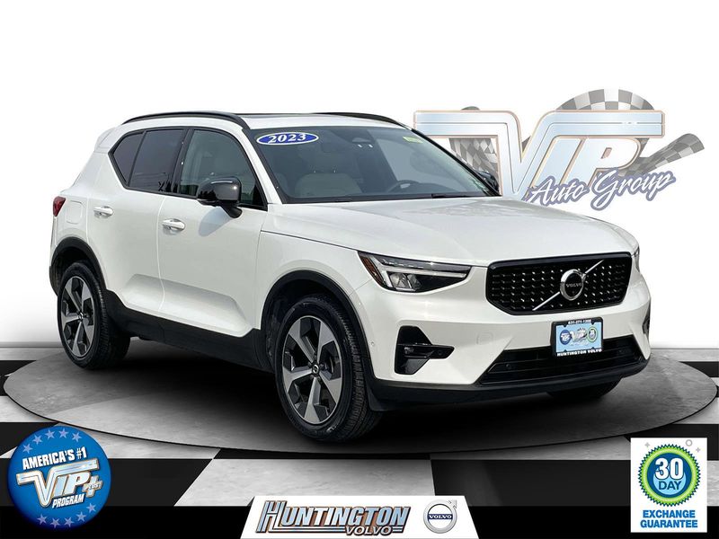 Certified 2023 Volvo XC40 B5 Plus w/ Climate Package image 1
