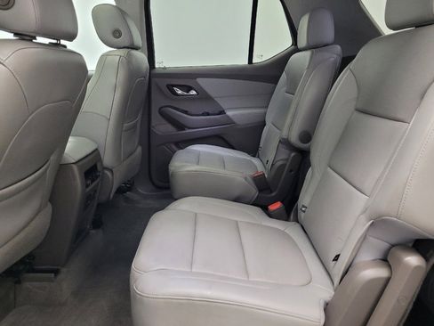 Used 2019 Chevrolet Traverse Premier w/ Driver Confidence II Package FWD image 18