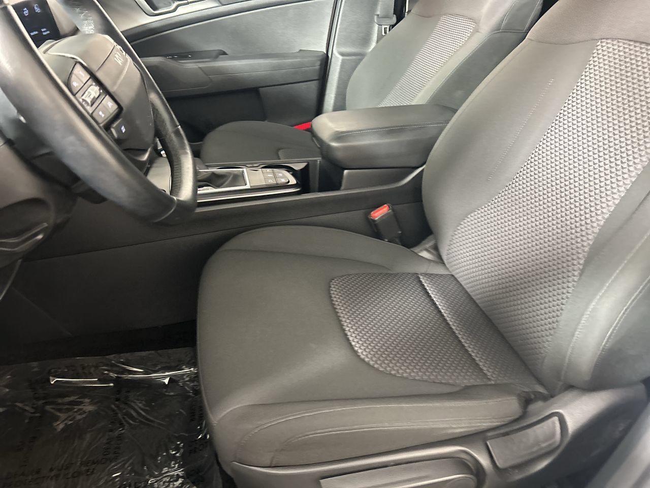 Used 2026 Kia Sportage LX FWD image 21