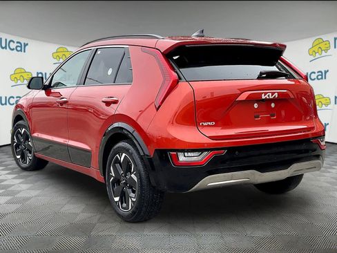 Used 2023 Kia Niro Wave w/ Wave Preserve Package image 4