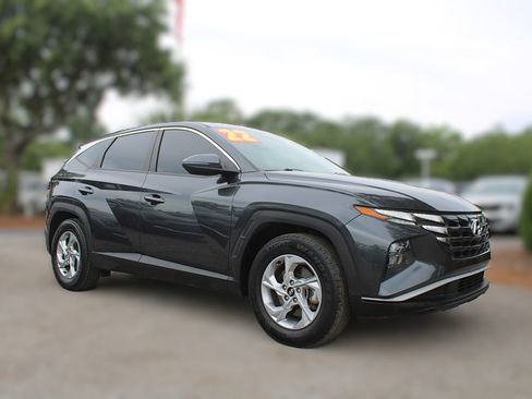 Used 2022 Hyundai Tucson SE FWD image 3