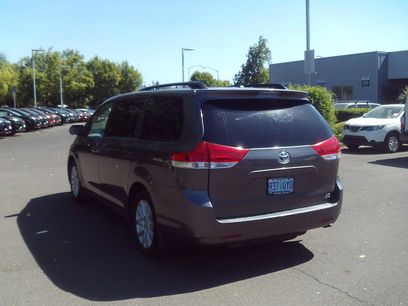 Used 2014 Toyota Sienna LE