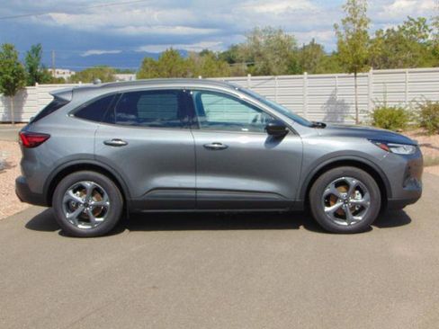 Certified 2025 Ford Escape ST-Line w/ Equipment Group 301A image 3