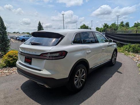 Certified 2023 Lincoln Nautilus Reserve AWD/4WD image 5