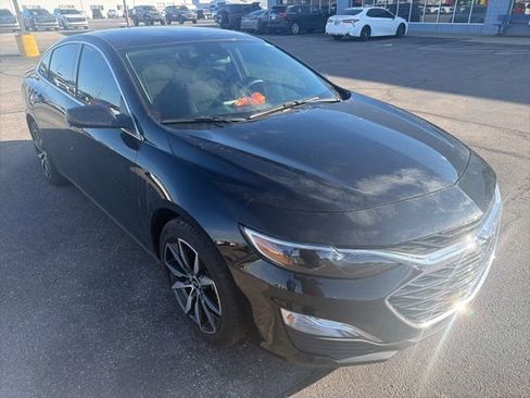 Used 2025 Chevrolet Malibu RS image 3