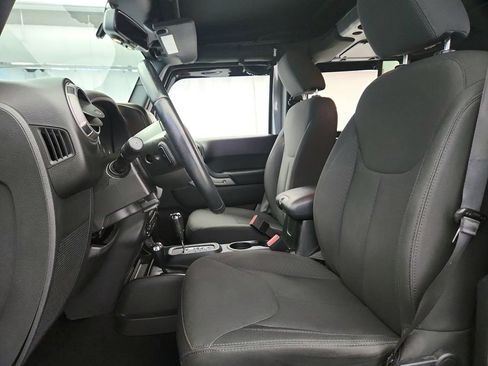 Used 2018 Jeep Wrangler Unlimited Sport S AWD/4WD image 11