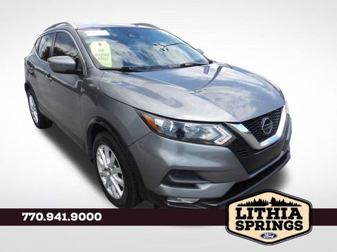 Used 2022 Nissan Rogue Sport SV FWD image 1
