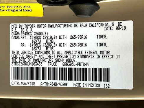 Certified 2018 Toyota Tacoma TRD Off-Road AWD/4WD image 31