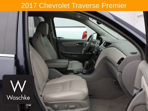 Used 2017 Chevrolet Traverse Premier image 24